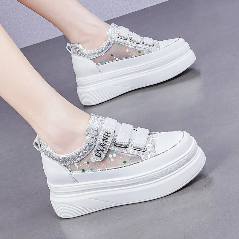 内增高7CM小白鞋女外穿2024年夏季新款透气魔术贴百搭厚底板鞋潮