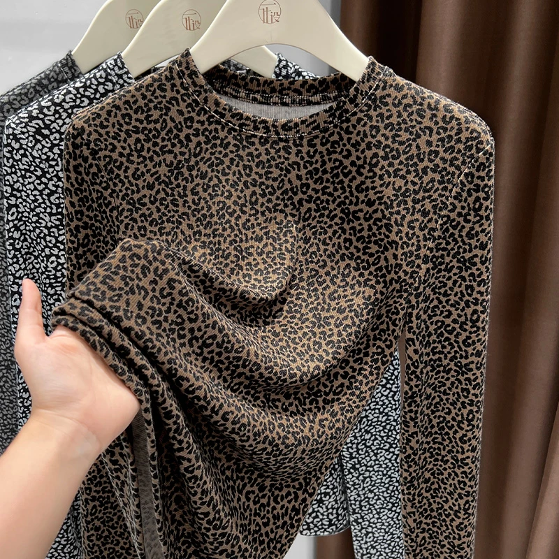 豹纹轻奢高级感上衣圆领打底衫女2025新款秋长袖内搭洋气高贵小衫