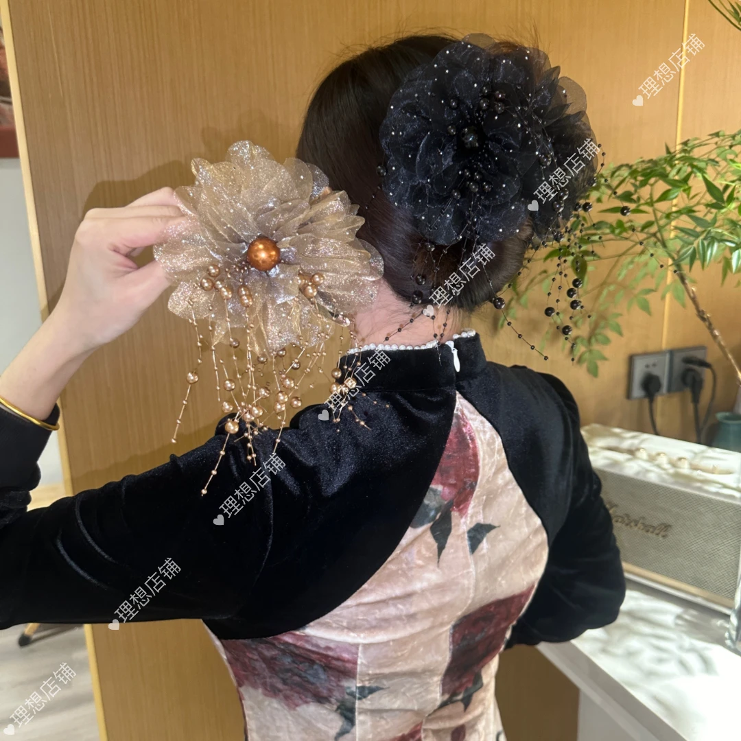 理想 永夜星河冬季新款羽毛珠珠抓夹森系高级感鲨鱼夹百搭显发量