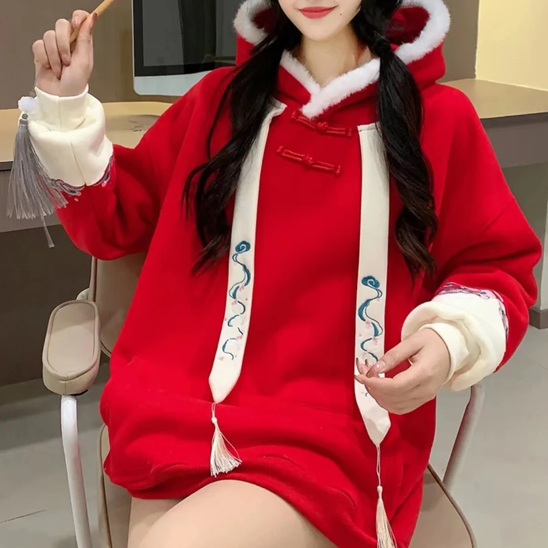 2025冬季新款新年加绒加厚羊羔绒连帽卫衣女盘扣新中式上衣帽衫潮