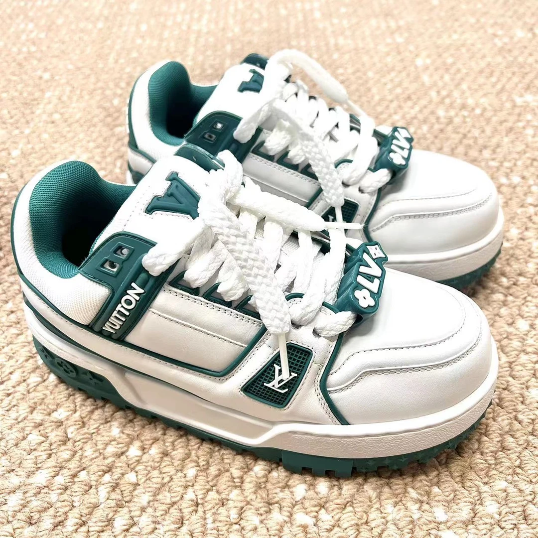 未使用 LouisVuitton/路易威登 LV龙年限定新款胖丁鞋Trainer