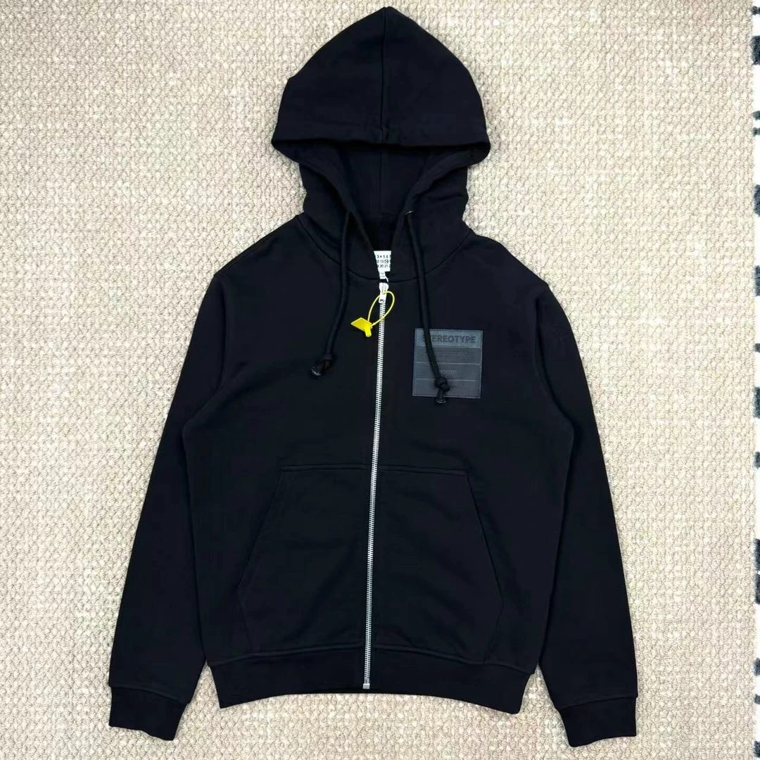 未使用 Maison Margiela/梅森马吉拉 黑色男士带帽卫衣外套
