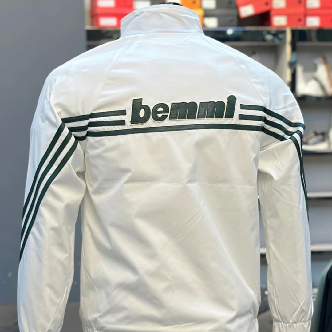 男士外套春季2024喜宽韩版上衣潮牌字母休闲修身百搭工装立领夹克