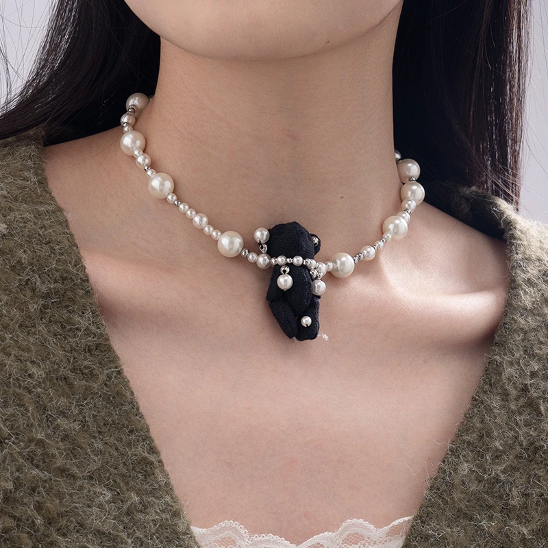 合金项链 黑色小熊颈链珍珠不规则串珠毛衣链毛绒吊坠项链锁骨链