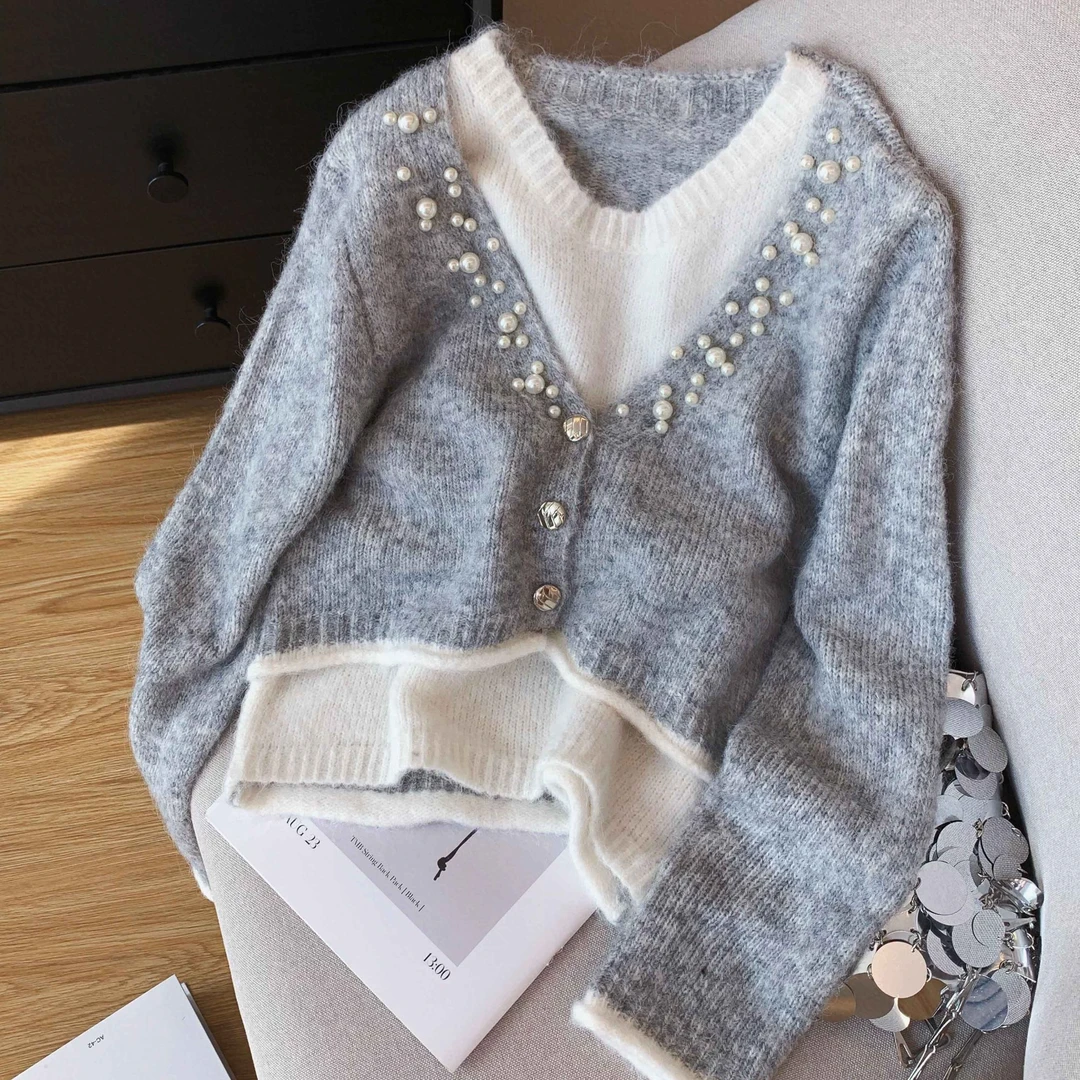 小香风重工钉珠v领软糯假两件针织衫女秋冬季韩版减龄外穿毛衣潮