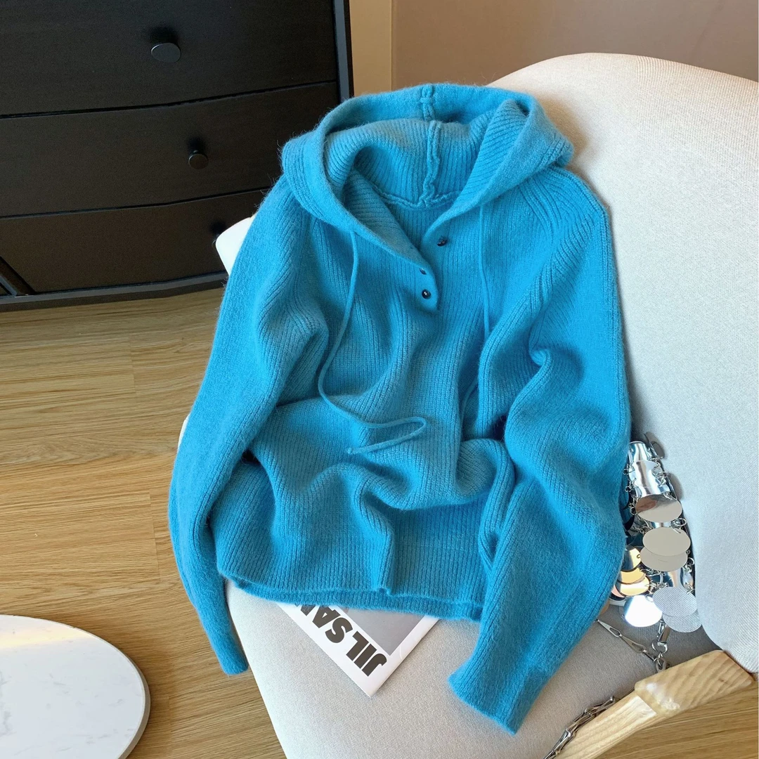 韩系半开领纽扣连帽套头毛衣女秋冬慵懒风减龄软糯长袖针织衫上衣