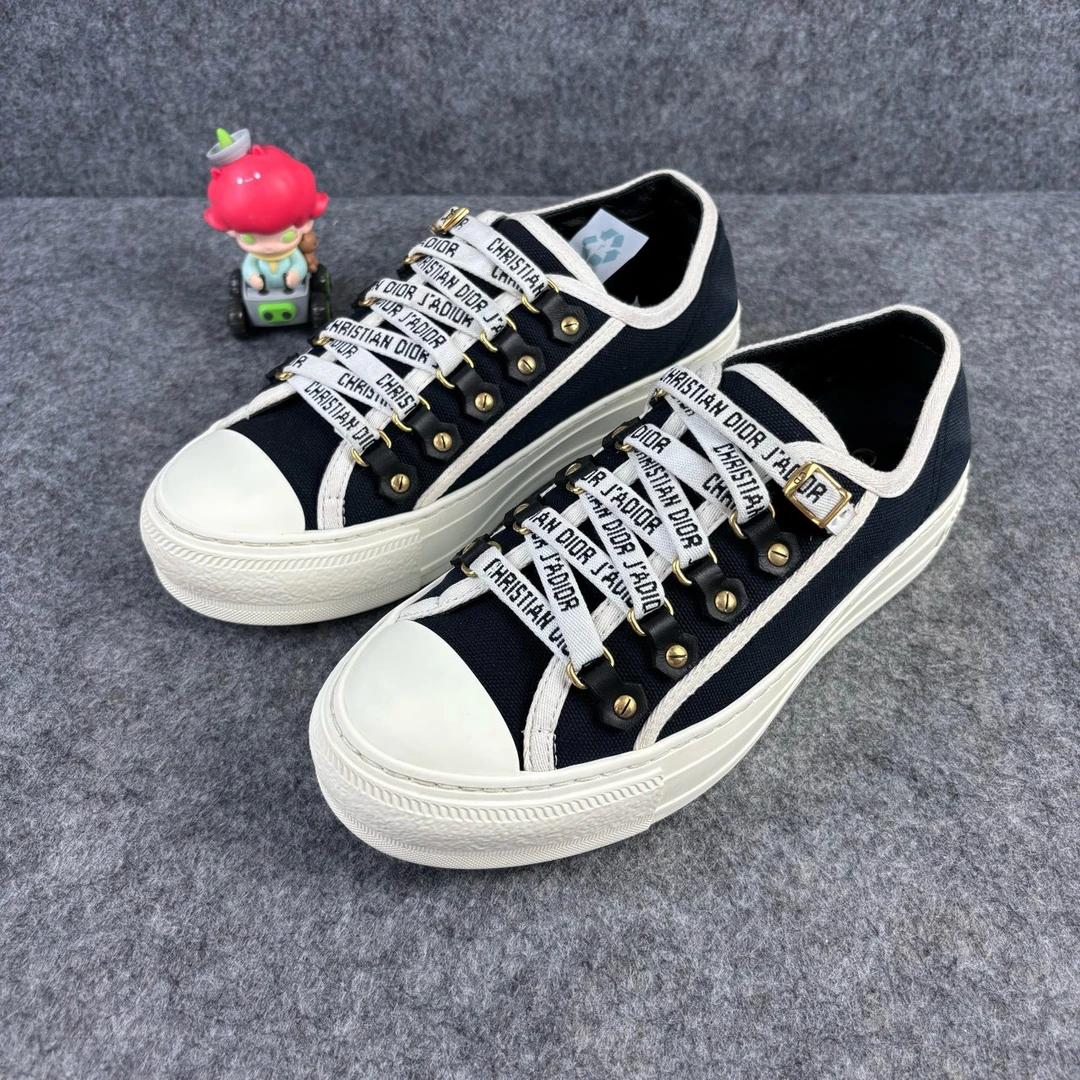 95新 DIOR/迪奥  经典黑白字母系带帆布鞋 35.5码 98新 ylp1028