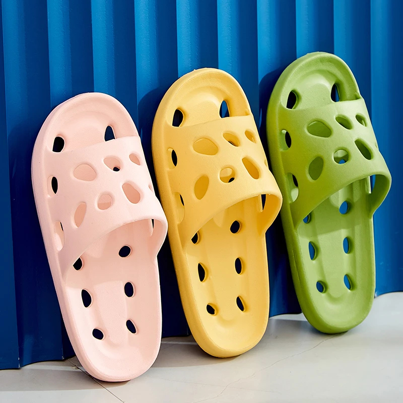 爆款镂空浴室洗澡速干拖鞋女士夏季防滑居家家凉拖鞋春夏平价拖鞋
