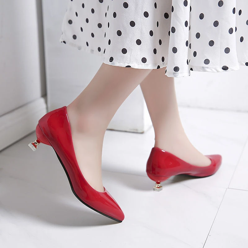 猫跟小红鞋女细跟红色尖头高跟鞋3CM低跟OL黑色工作鞋电镀跟霞M8