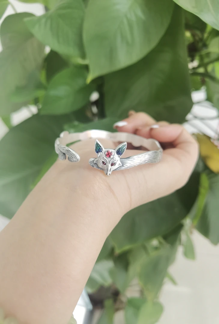 足银珐琅手镯 足银999.9精致小巧九尾灵狐做旧珐琅彩工艺开口手镯