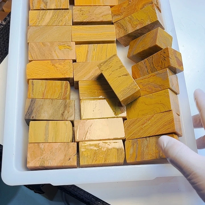 青田石印石抠***兔今天早上六点的