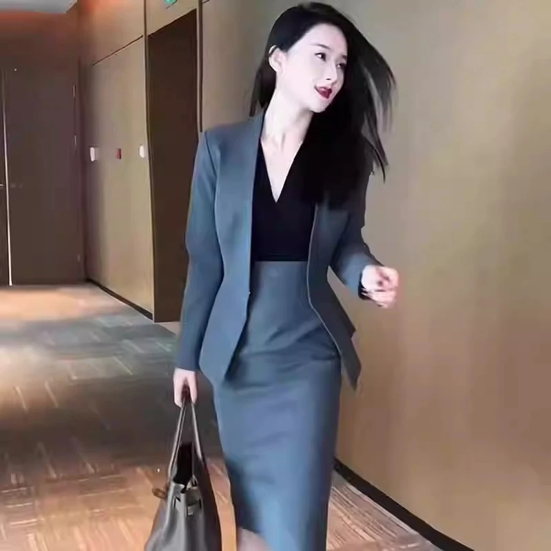 2025春夏西装套装高端设计感干练气质高级感名媛西服半身裙两件套