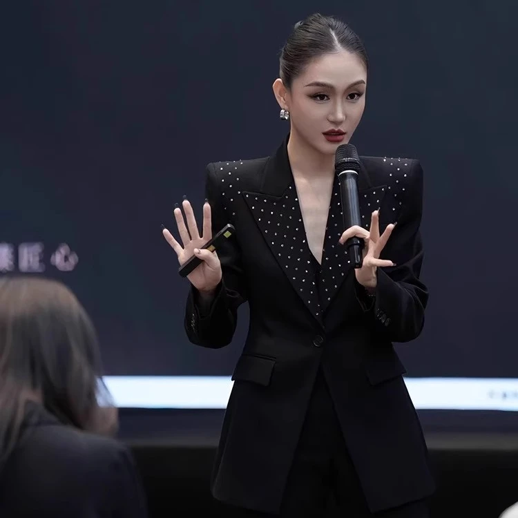 又a又飒气场强大女装西装正装女职业套装高级感小洋装穿搭一整套