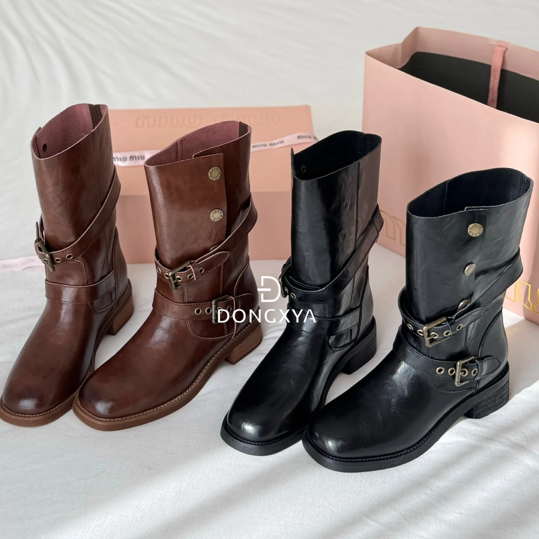DONGXYA｜复古英伦风圆头皮带扣中筒西部牛仔靴｜美拉德时装靴