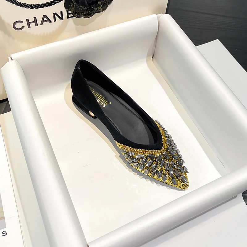 舒适百搭2025秋冬新款尖头粗跟单鞋气质跟鞋通勤时尚轻奢女鞋