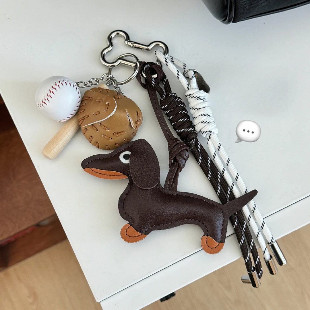 复古腊肠狗钥匙扣小众ins风棒球包包挂件miu风博主同款情侣挂饰