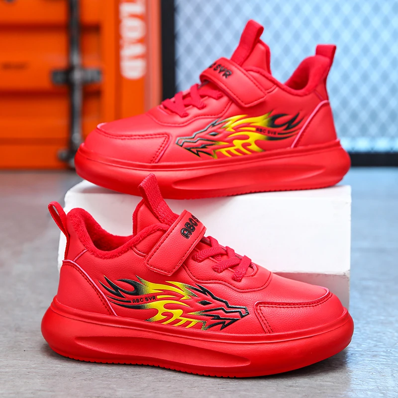 国潮冬季男童鞋过年礼物喜庆红色运动鞋儿童加绒黄金切尔西跑步鞋