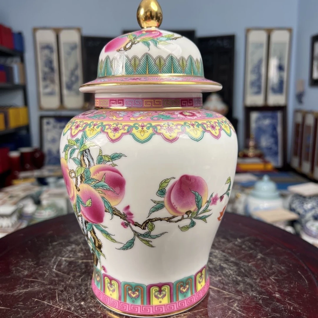 九桃五福1将军罐摆件