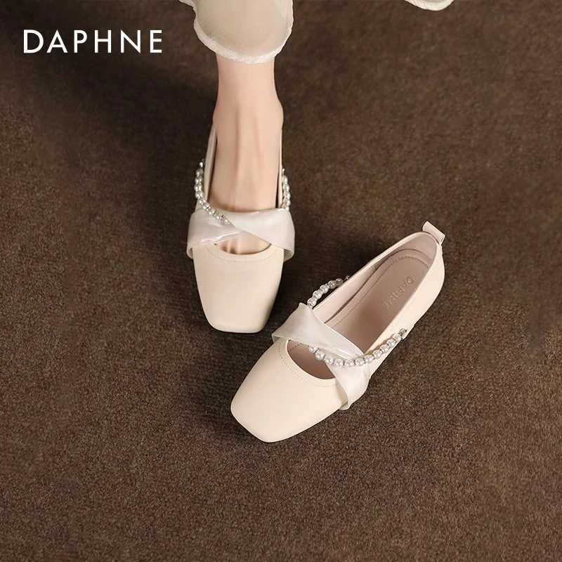 达芙妮法式珍珠晚晚风温柔鞋夏季新款方头软底单鞋女小香风玛丽珍