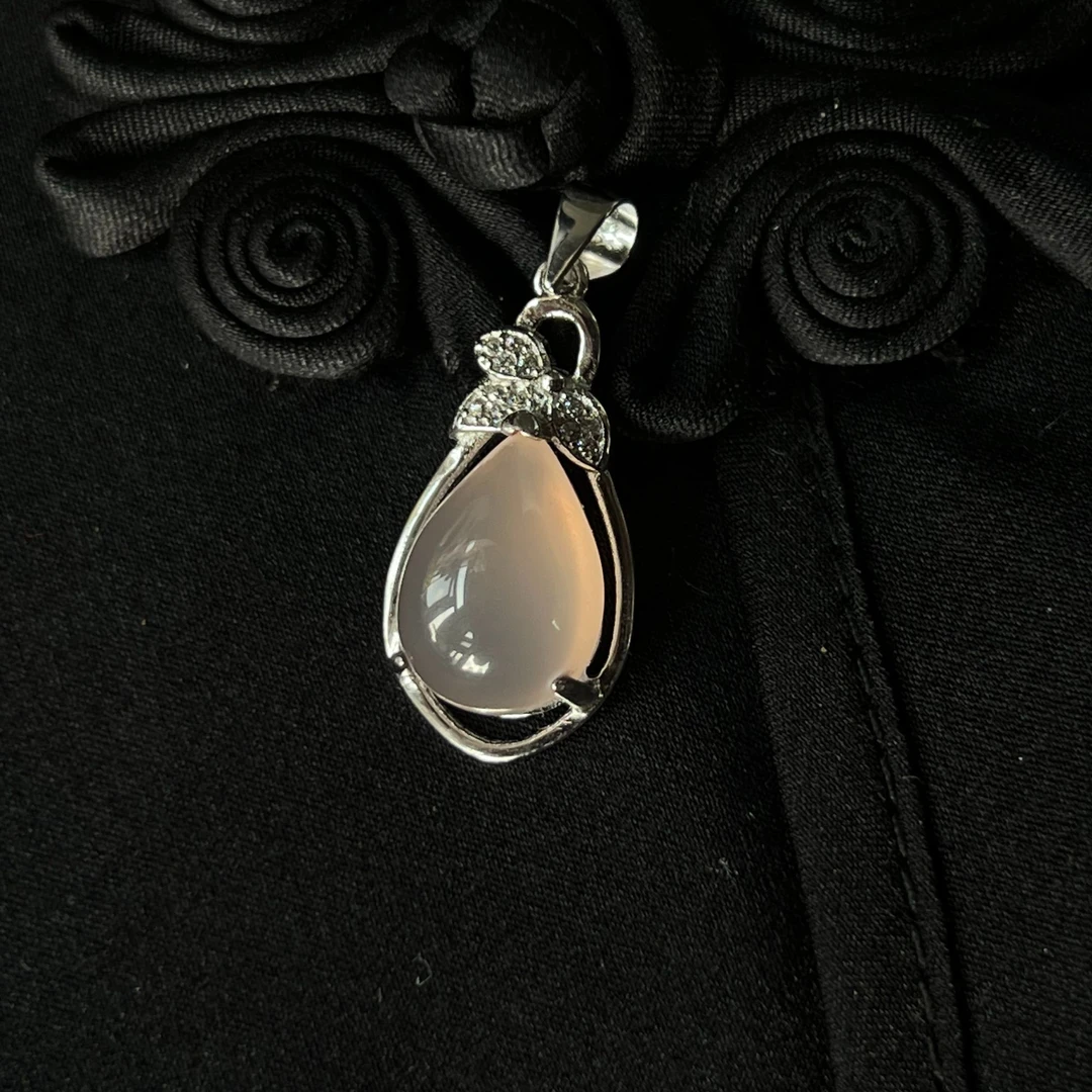 【玉合缘优选】精品玛瑙玉髓精致粉晶水滴形吊坠s925镶嵌 9168