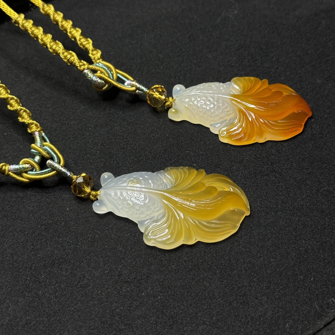 【玉合缘】天然玛瑙玉髓金鱼吊坠精美-多样性发一 4210