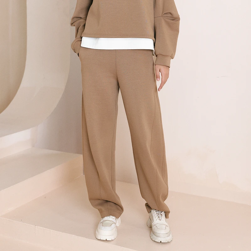 婉甸沙褐色空气层卫裤1233P16JD4