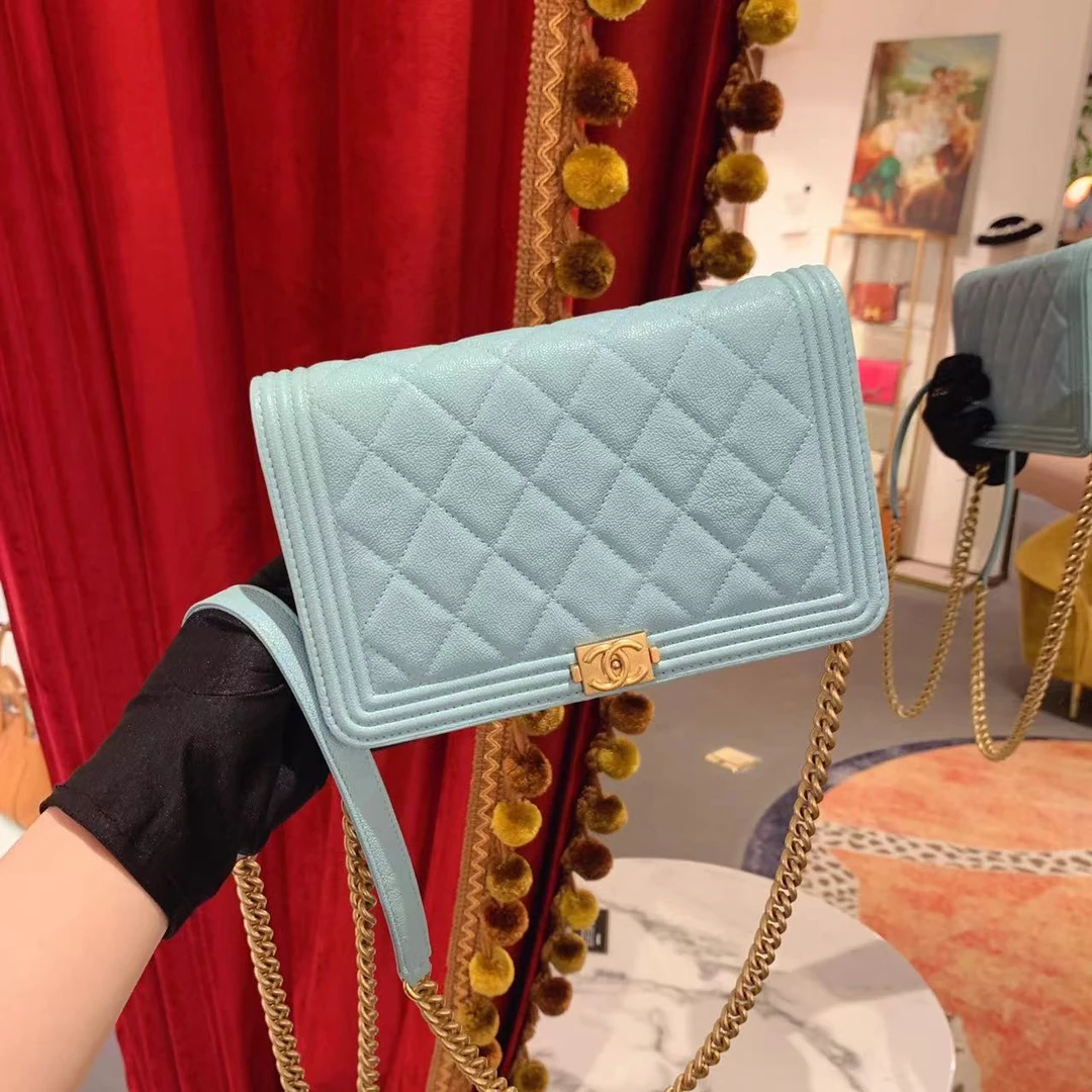 95新 Chanel/香奈儿 leboy woc蓝色包 38233765定金/总价16712