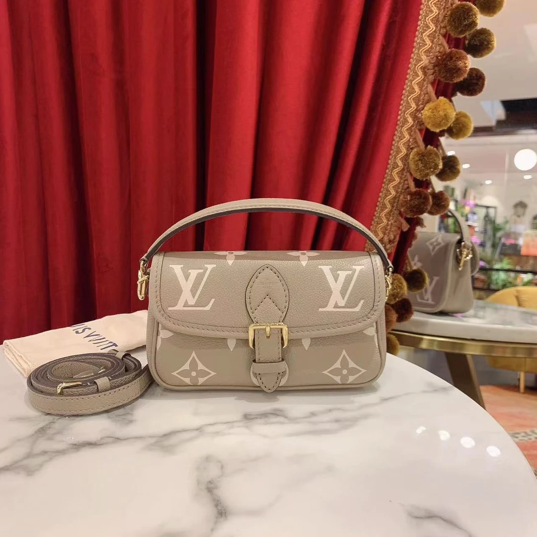 95新 LV GGS丨法棍nano灰色金扣芯片款/53218402