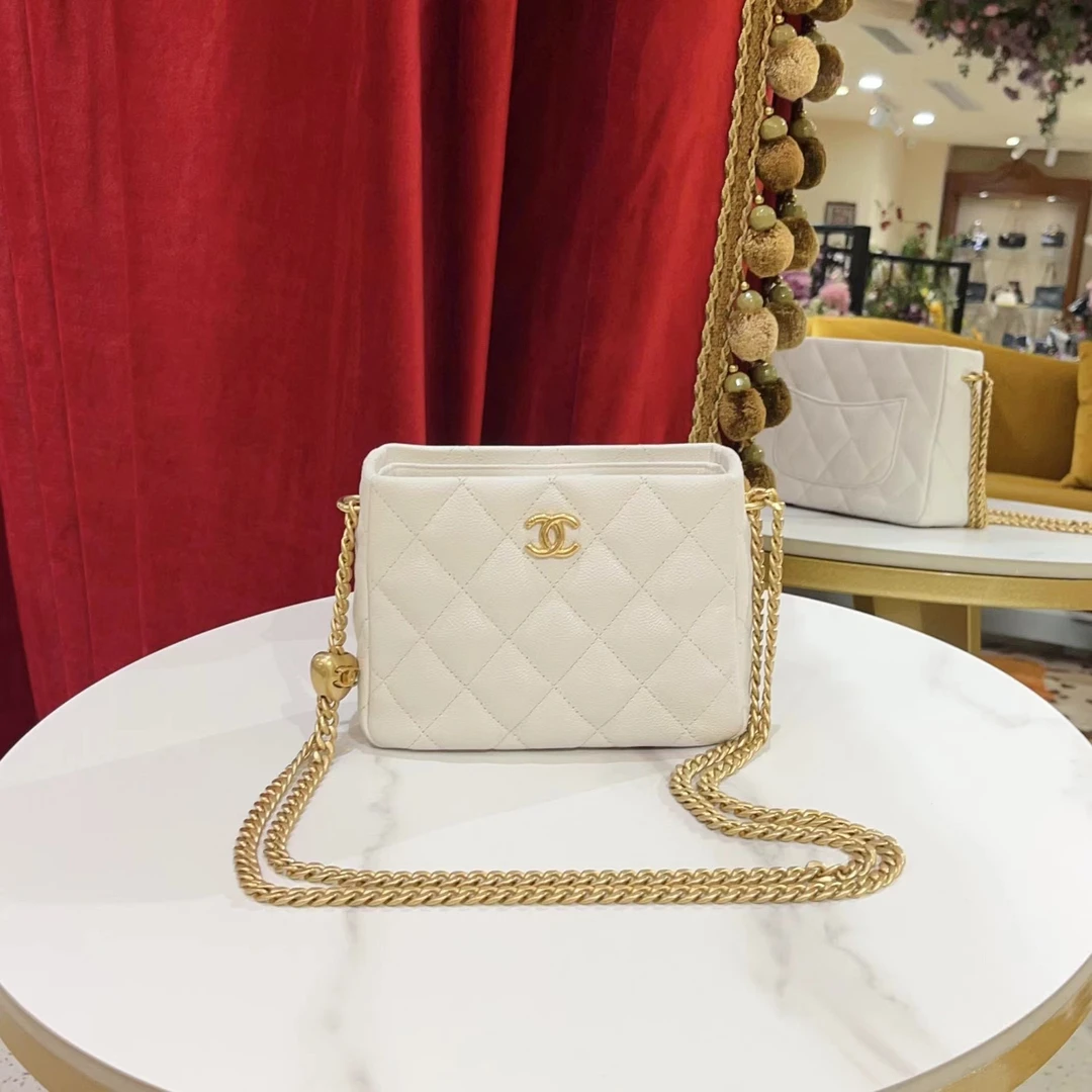 95新 Chanel/香奈儿 GGS丨23p爱心金球hobo白金芯片款/77369163