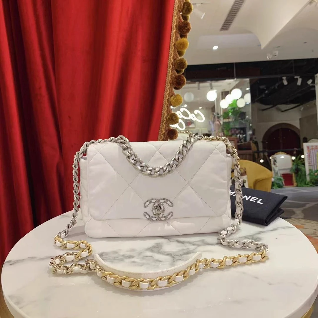 99新 Chanel/香奈儿 GGS丨19bag小号白色银扣芯片 98104931