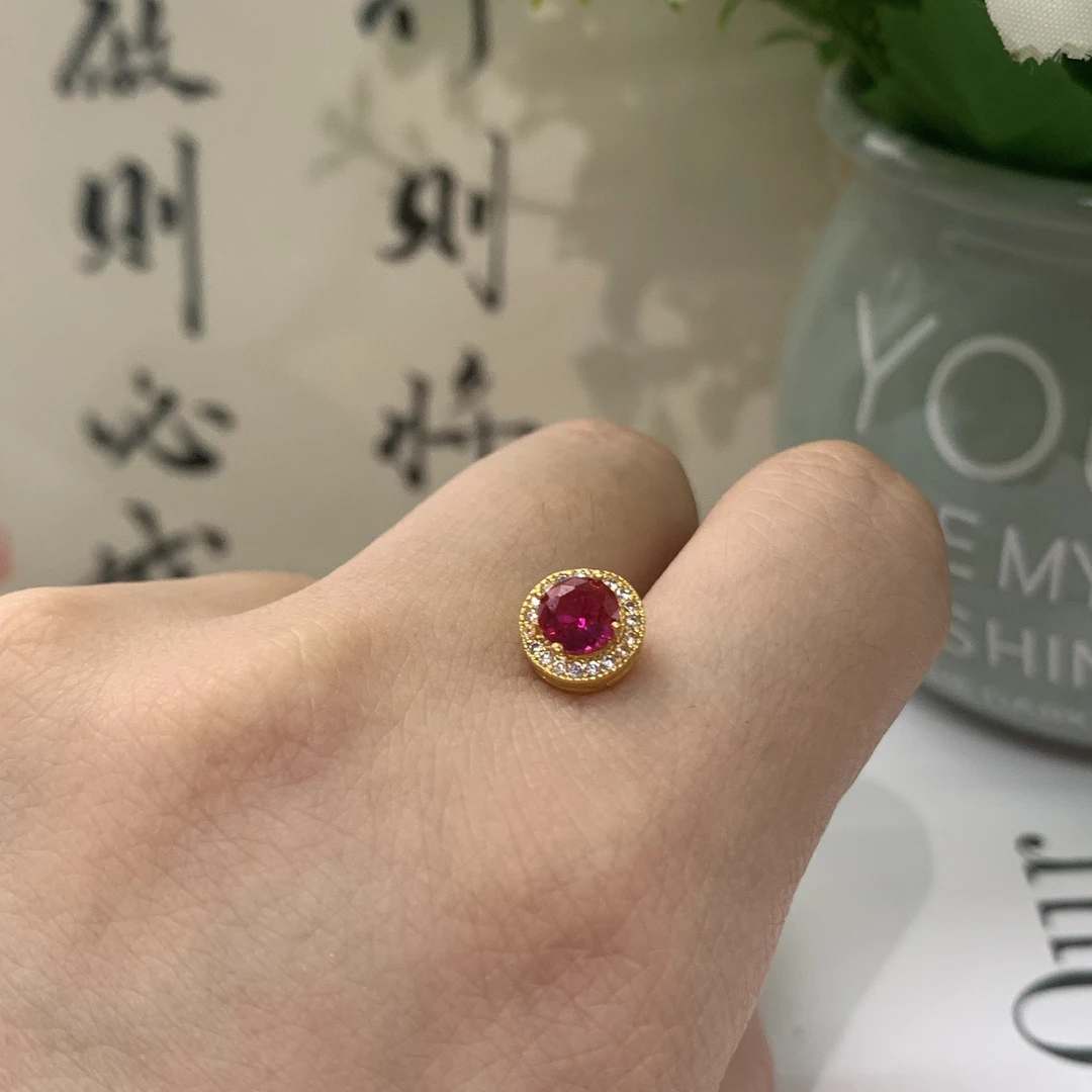 【专柜正品 带鉴定证书】18 K 金 红宝石红宝石耳钉【小叶专属J】