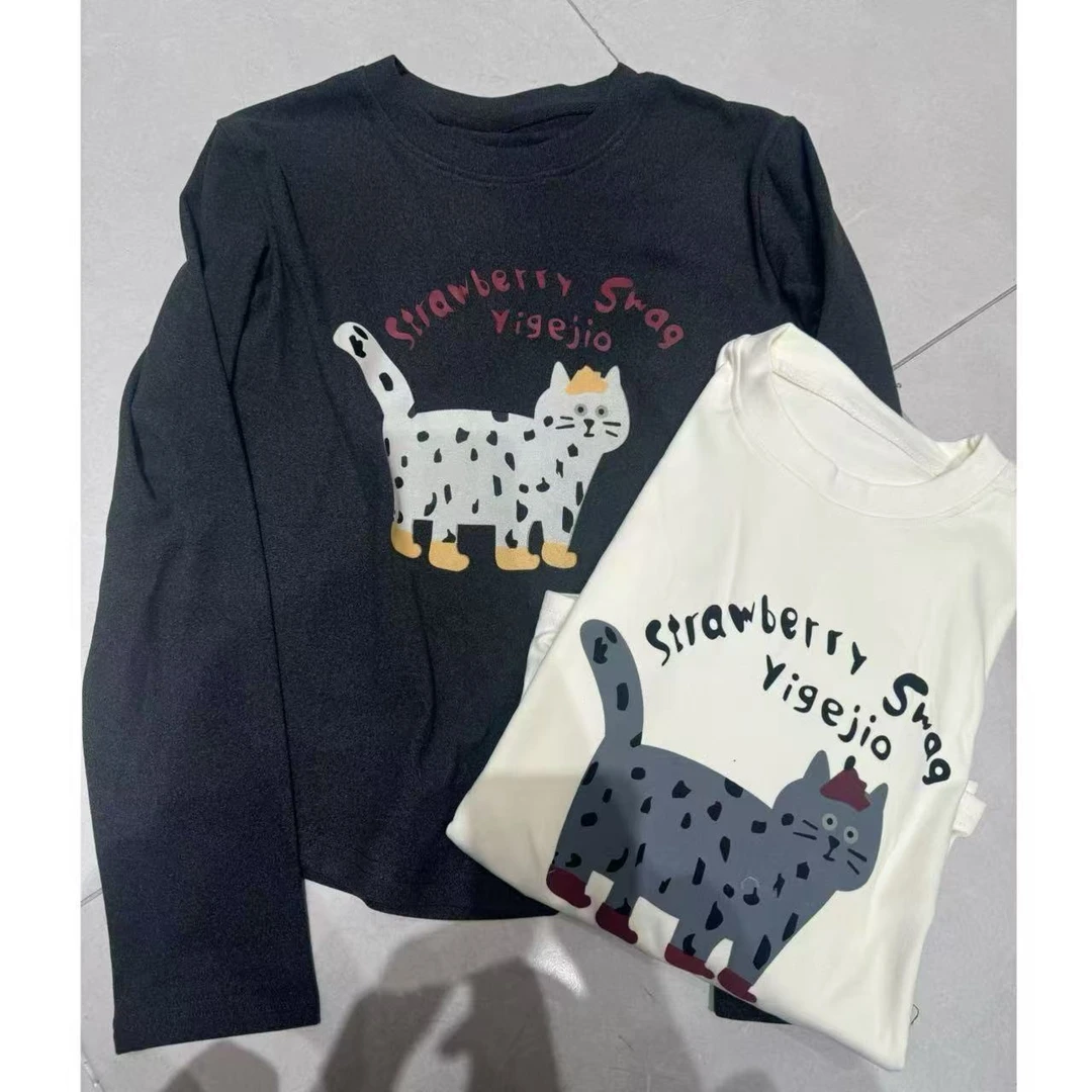 【三懿服饰】冬季韩版百搭卡通猫咪印花显瘦德绒休闲T恤-5259