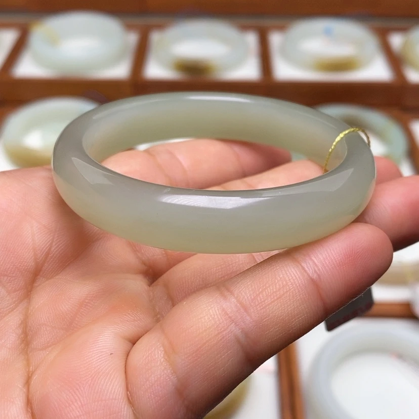 【闪购商品】和田玉手镯未镶嵌52.3