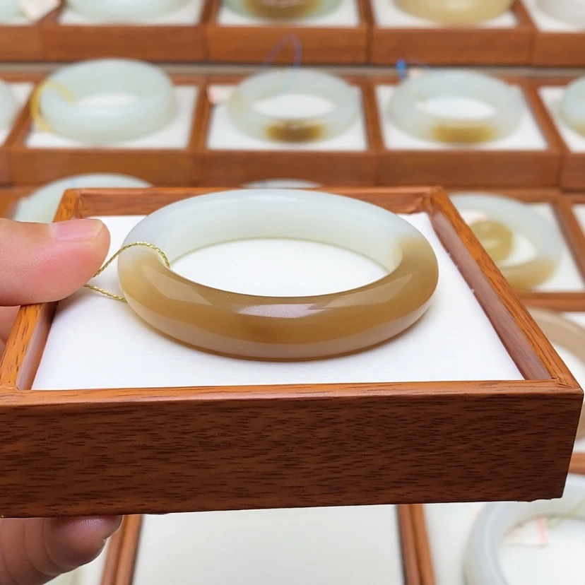 【闪购商品】和田玉手镯未镶嵌50.3