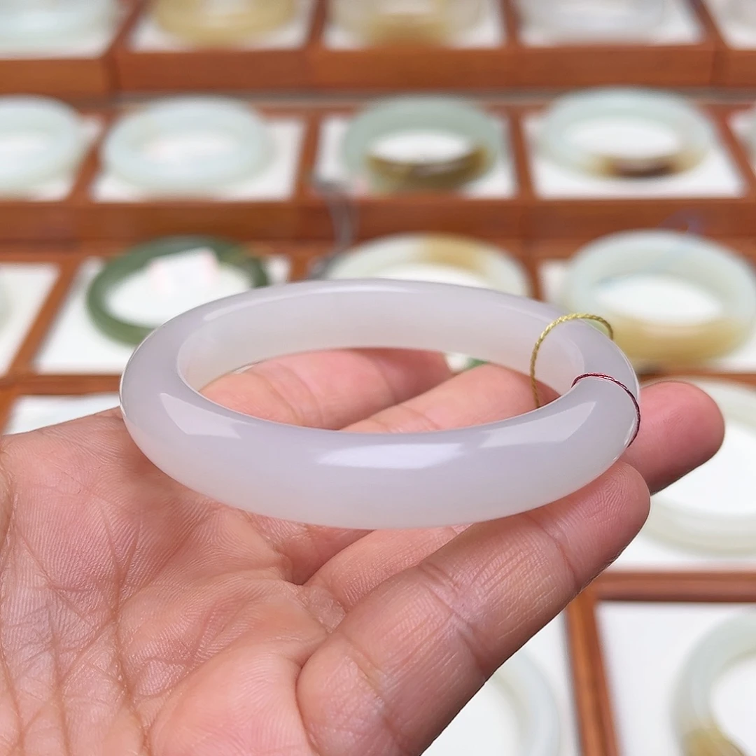 和田玉手镯未镶嵌53.3