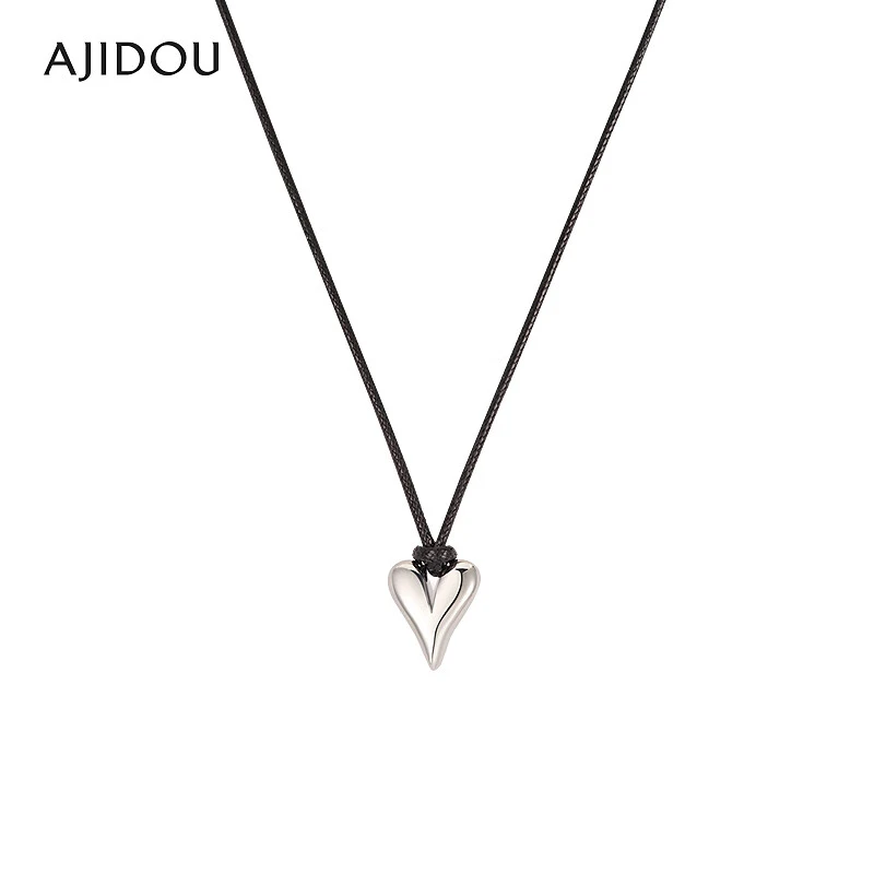 非金属布艺项链 .AJIDOU阿吉豆项链女时尚爱心吊坠简约休闲