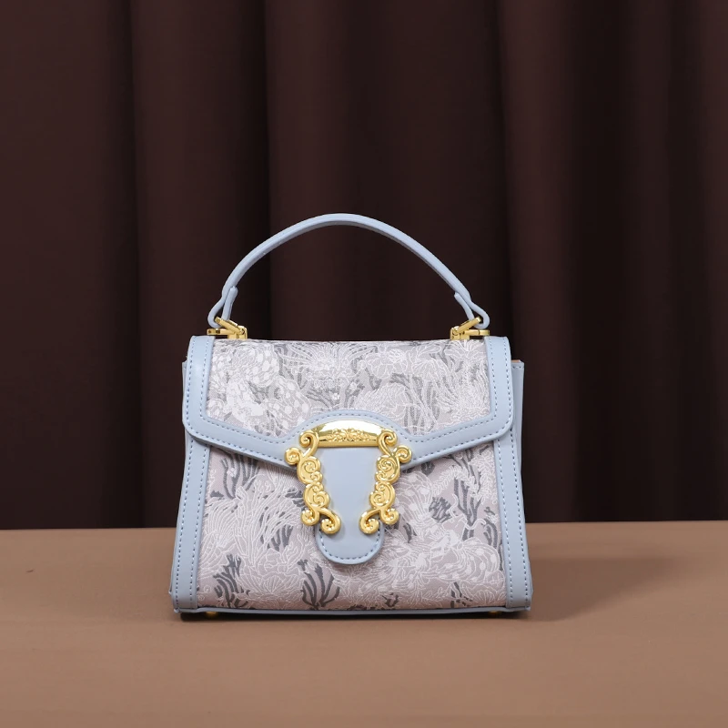 2024新款女士斜跨包CCCCCC