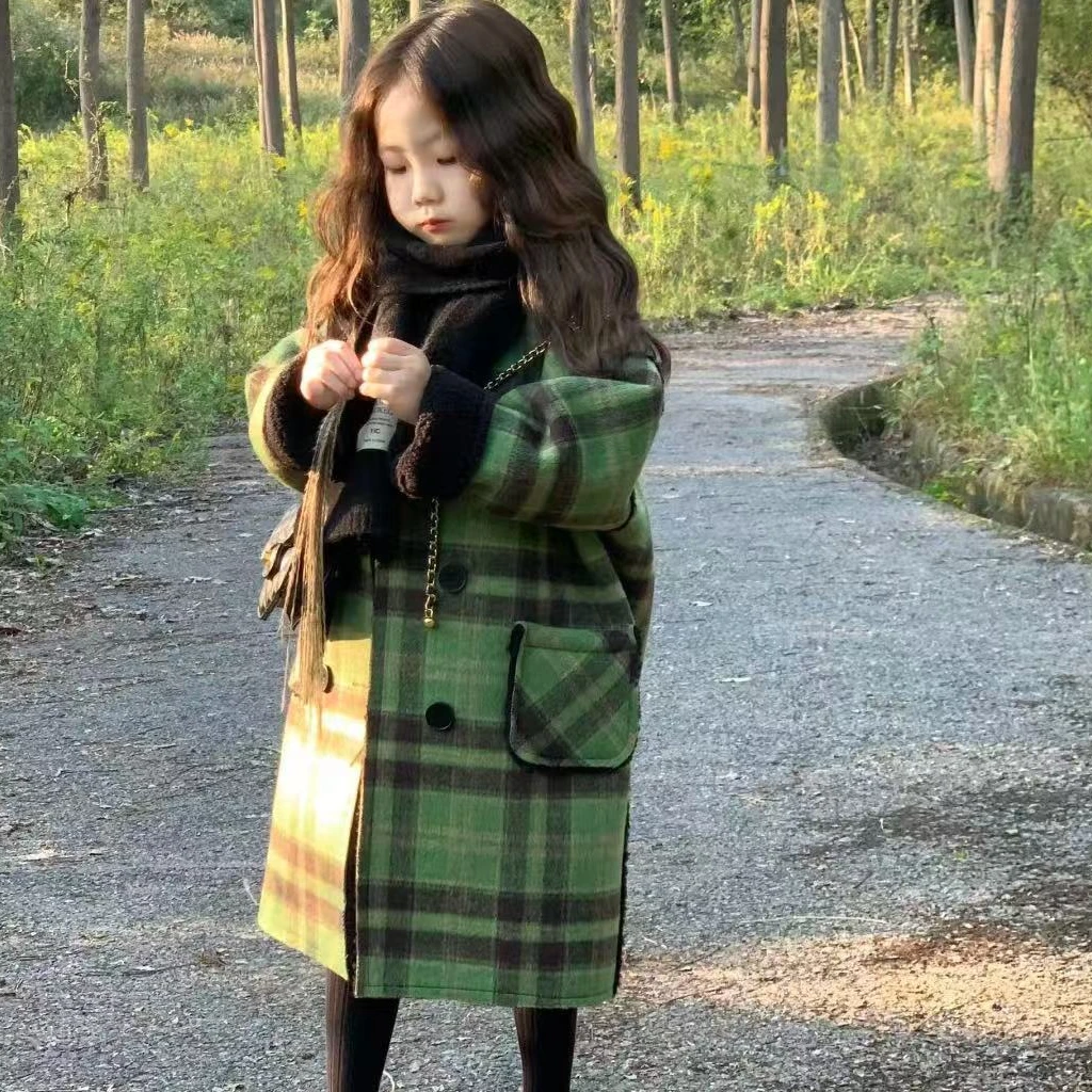 女童秋冬季复古格纹翻领毛呢外套加绒加厚中长款大衣
