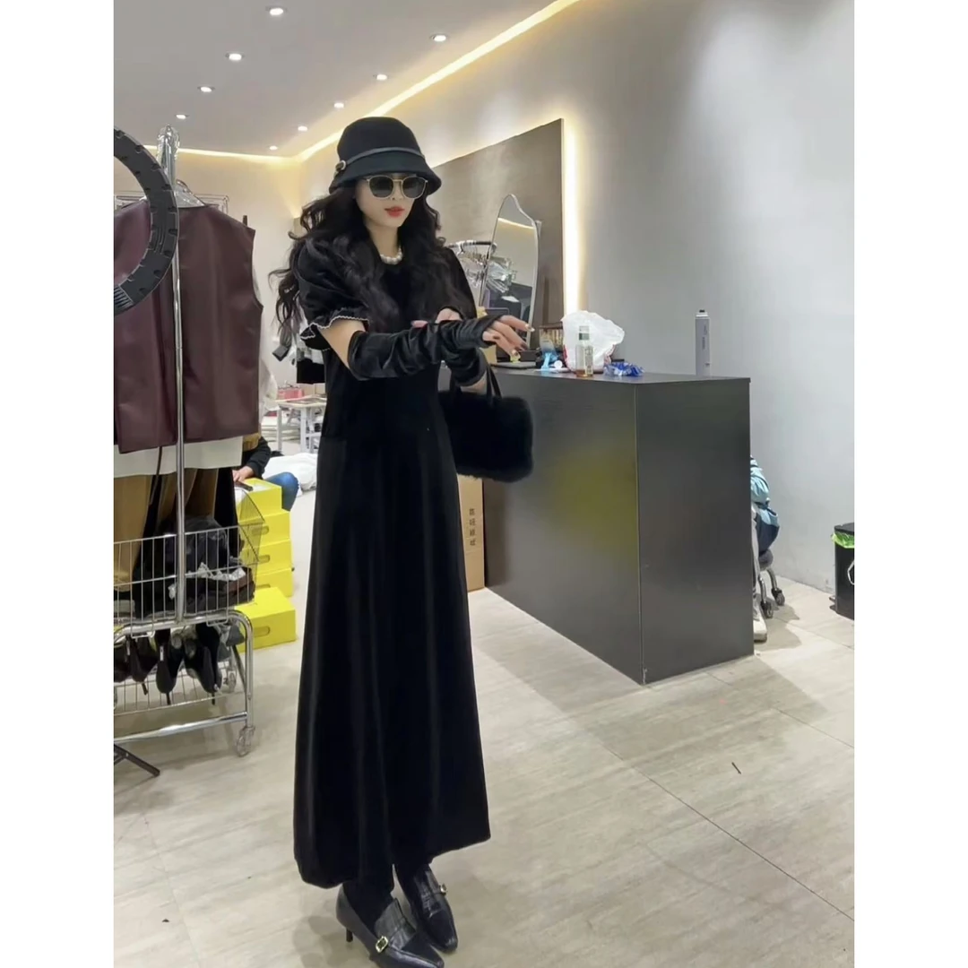 【 Wan wan】丝绒泡泡肩带袖套连衣裙