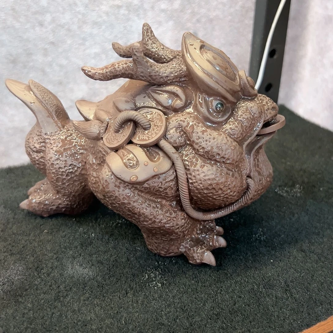 紫砂摆件黑紫泥龙蟾