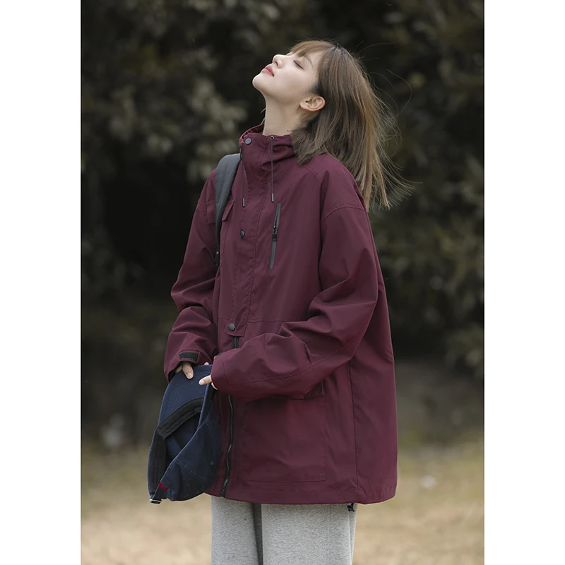 酒红色人生冲锋衣女春秋oversize防水户外复古日系连帽休闲外套潮