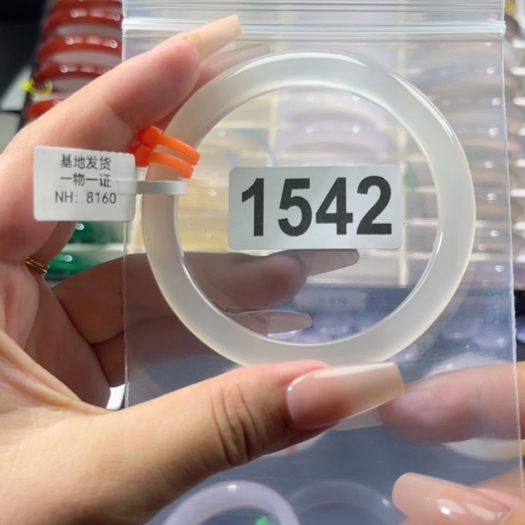 【闪购商品】玛瑙/玉髓手镯未镶嵌憨*妹59