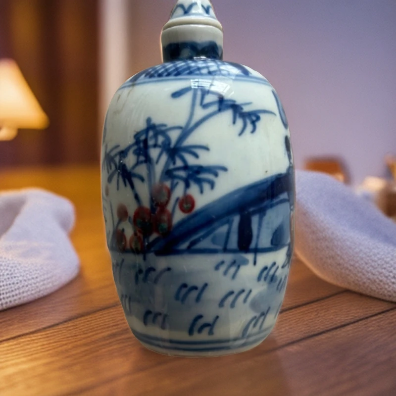 陶瓷青花釉里红小鼻烟壶