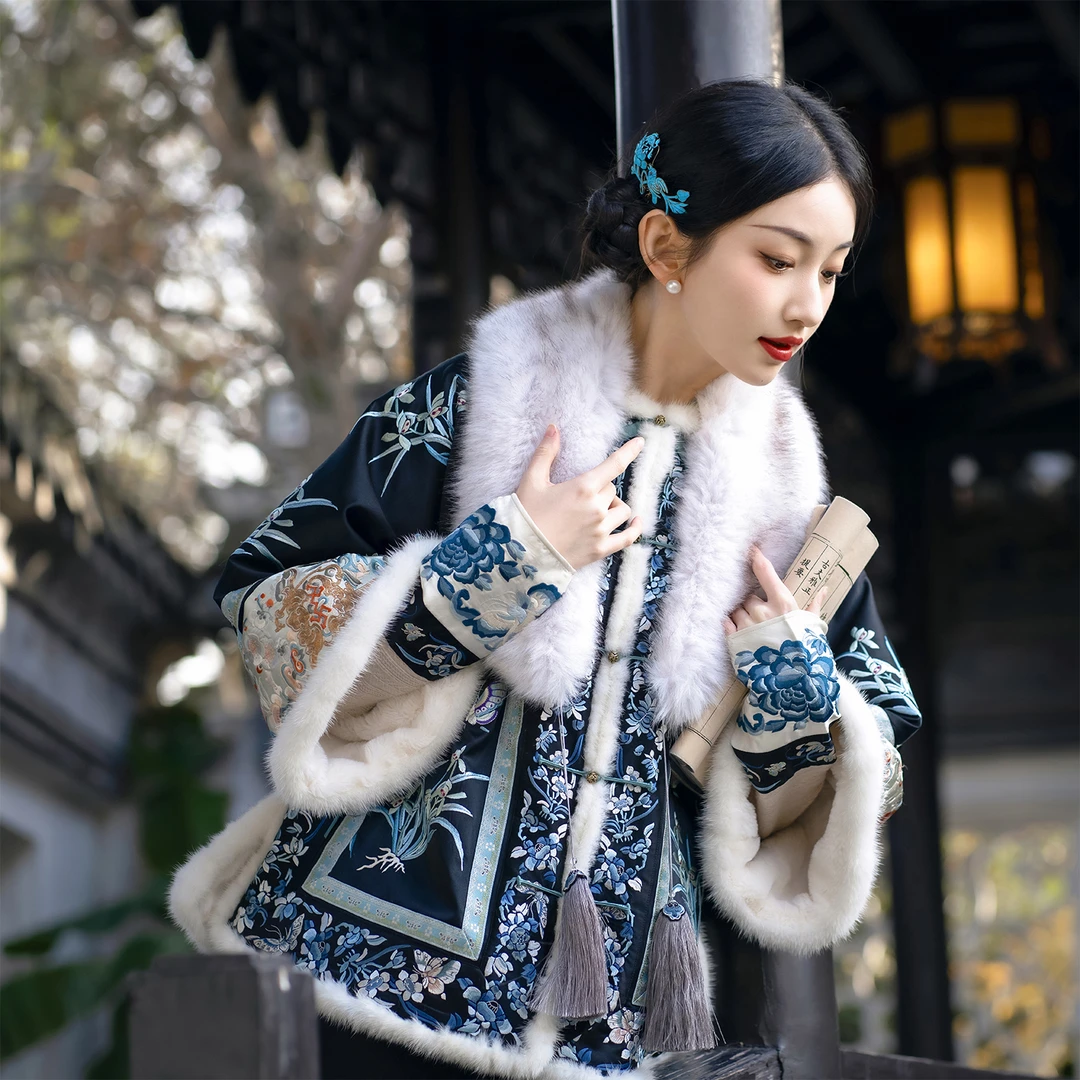 幽兰顾影丨一城风絮丨冬款中式复古黑色真丝绣花厚冬服原创款袍褂
