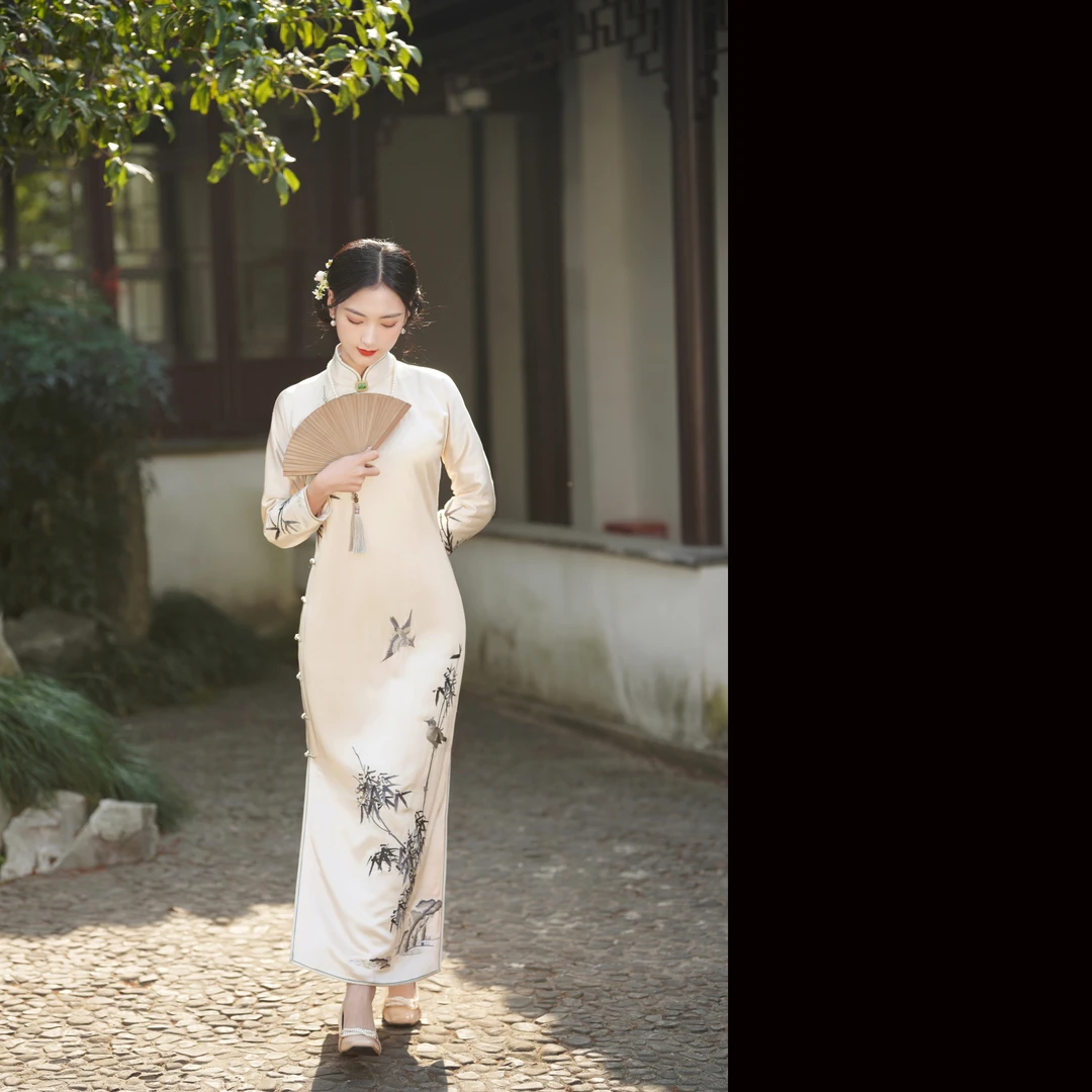 竹影潇湘丨一城风絮丨秋冬复古民国风绣花立领长袖夹棉旗袍年轻款