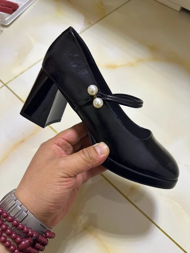 0828时尚跟鞋女鞋皮鞋