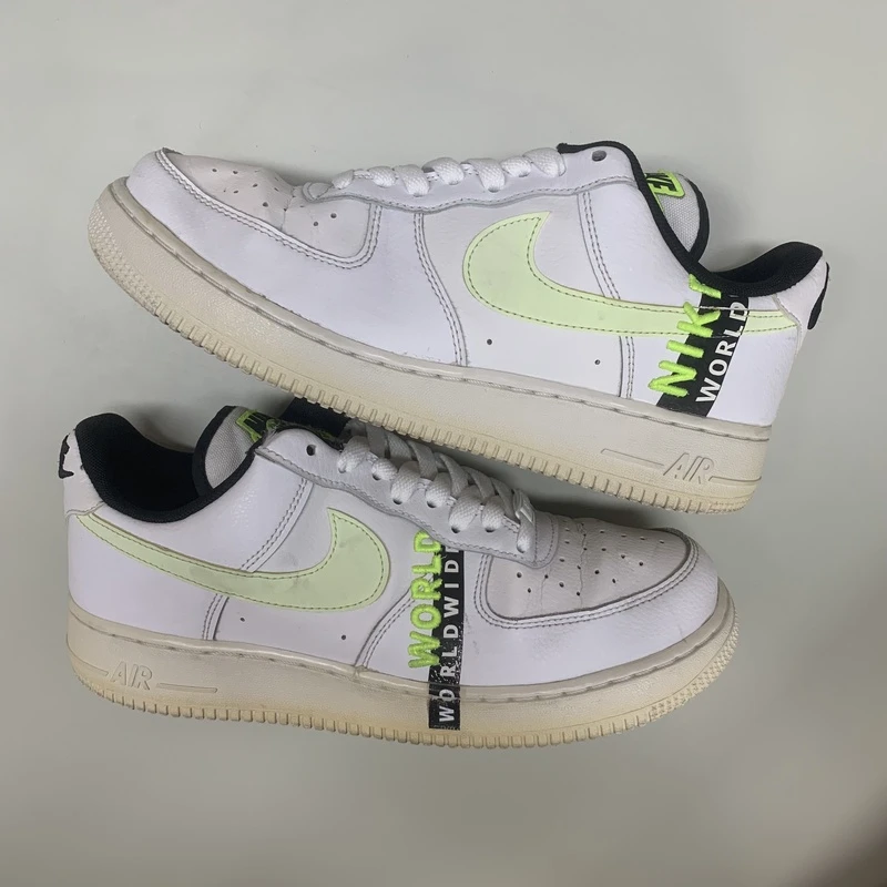 41码/公价1049/af1白荧光绿运动鞋/9新/无盒配盒发