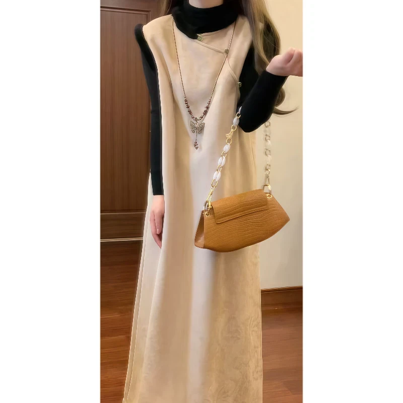 新中式复古国潮拼接毛毛无袖马甲旗袍连衣裙&黑色毛衣针织衫