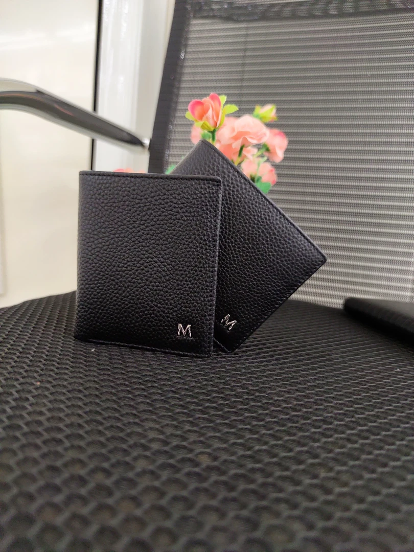 金典黑色男士全皮钱包