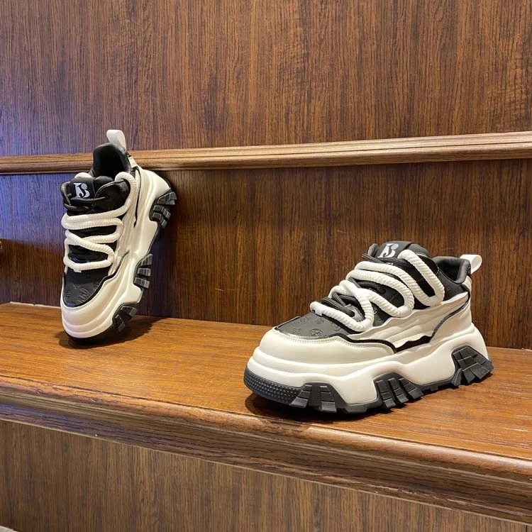 厚底增高2024年秋冬新款加绒保暖老爹鞋防滑软底时尚简约小白鞋